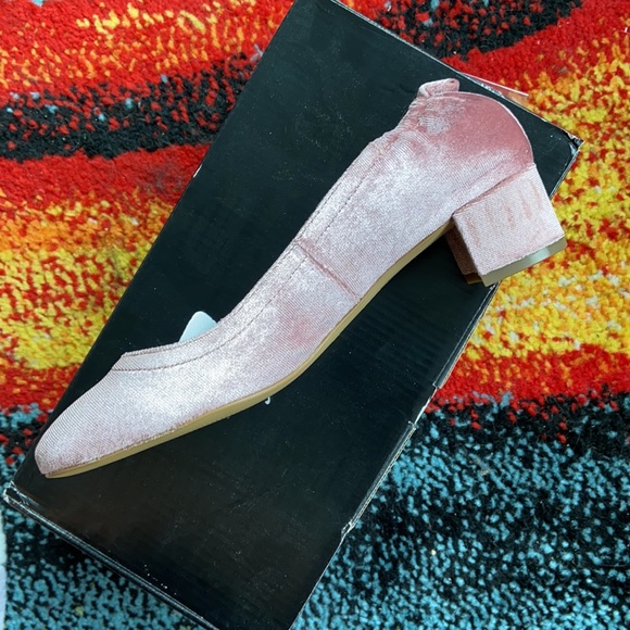 J. Crew anya velvet block heels size 6 NIB - Picture 4 of 4